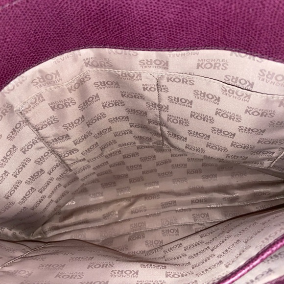 Used Michael Kors laptop bag in Maroon - Picture 8 of 9
